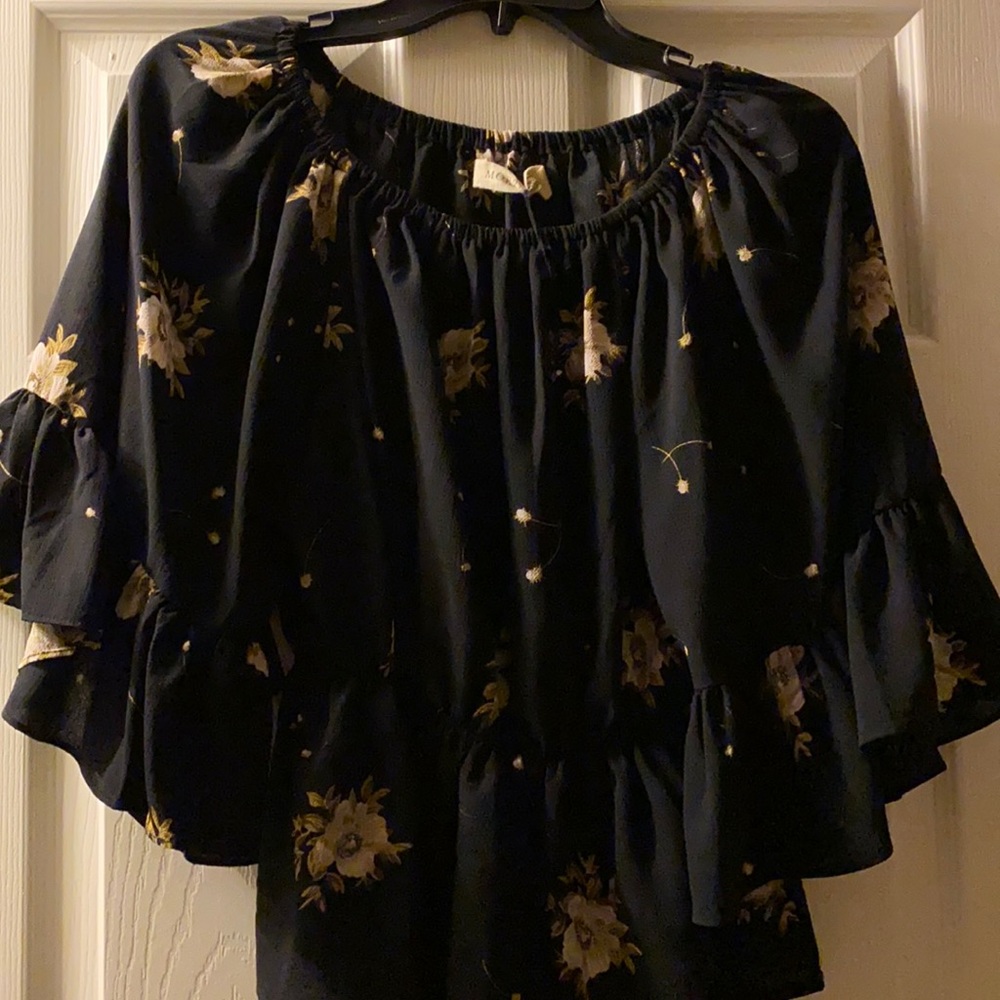 Brand new blouse that was only tried on.